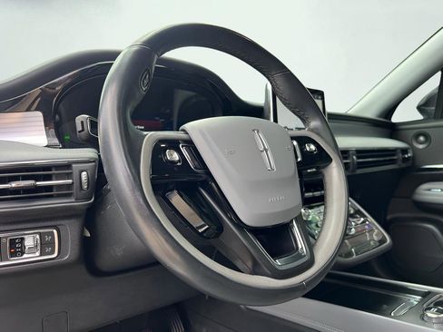 Used 2021 Lincoln Corsair Grand Touring image 37