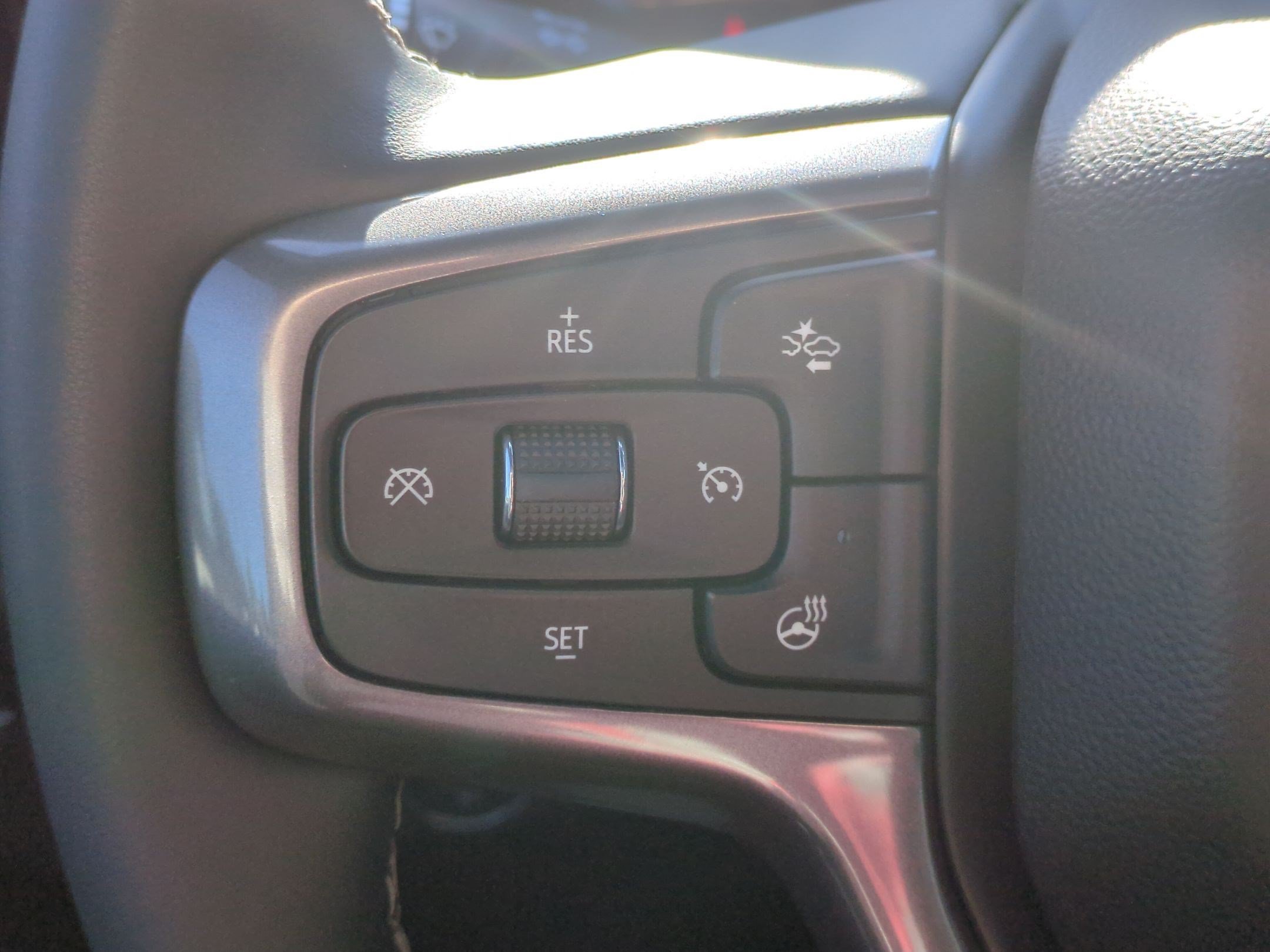Used 2024 Chevrolet Silverado 2500 High Country w/ High Country Premium Package AWD/4WD image 18