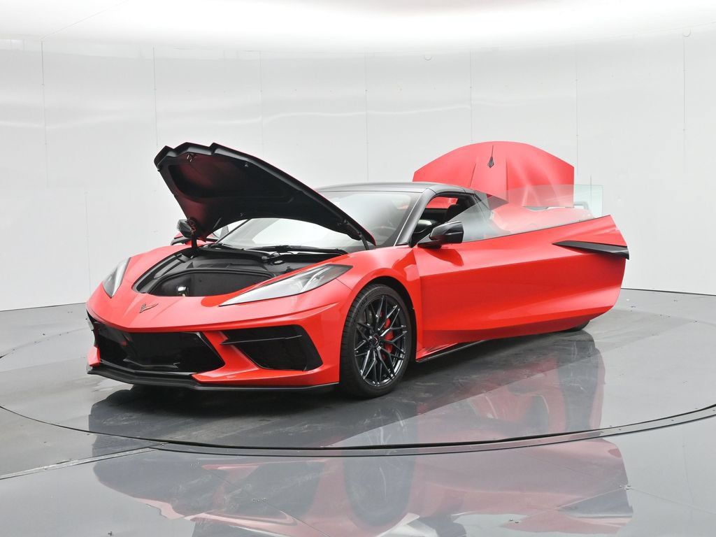 Used 2021 Chevrolet Corvette Stingray Premium Conv w/ Z51 Performance Package RWD image 33