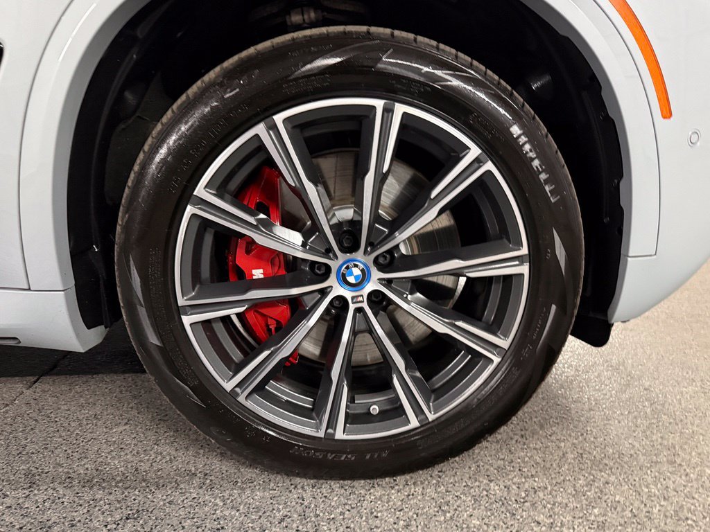 Used 2024 BMW X5 xDrive50e w/ M Sport Package AWD/4WD image 6