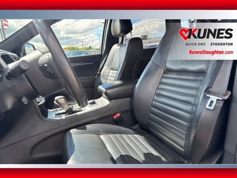 Used 2018 Jeep Grand Cherokee Limited AWD/4WD image 12