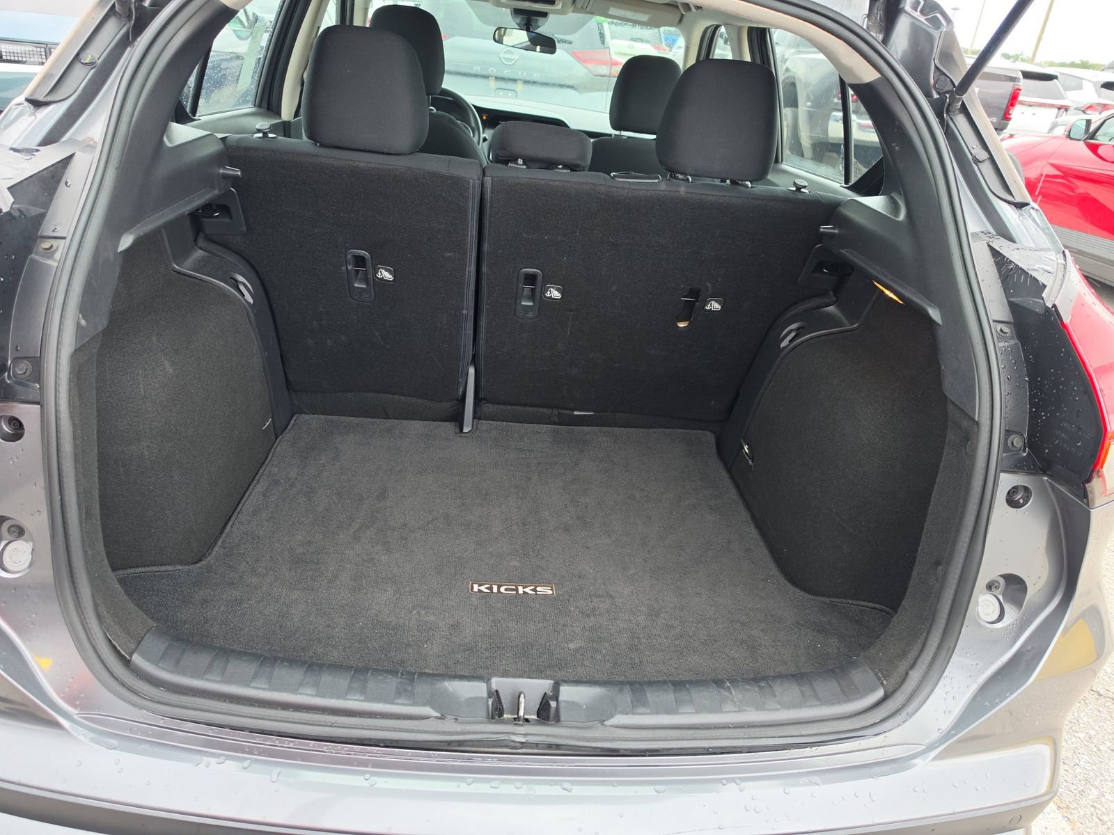 Used 2023 Nissan Kicks S FWD image 7