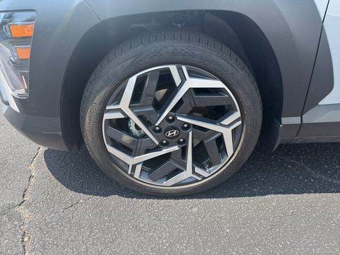Used 2026 Hyundai Kona SEL Premium FWD image 22