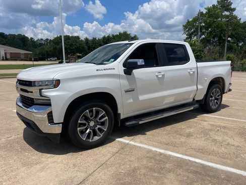 Used 2021 Chevrolet Silverado 1500 LT w/ Texas Edition Plus RWD image 2