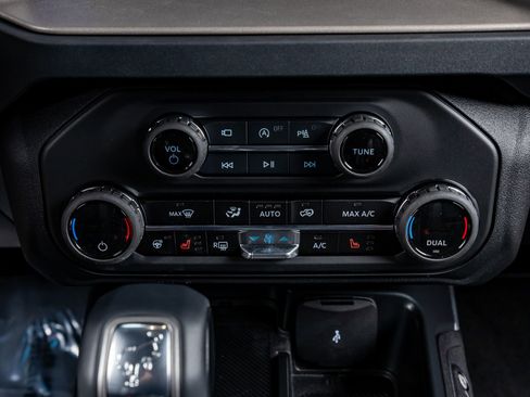 Used 2026 Ford Bronco Outer Banks image 25