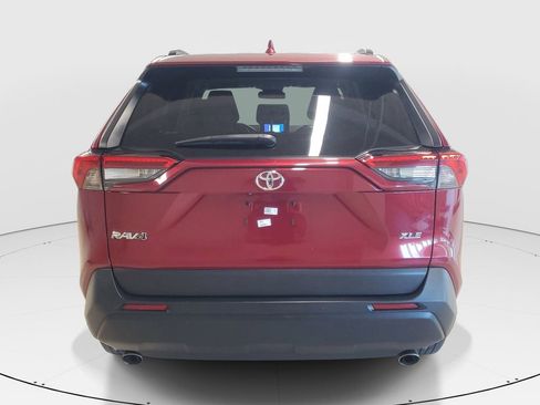 Certified 2023 Toyota RAV4 XLE w/ Convenience Package image 6