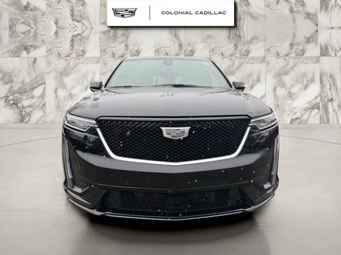 Used 2025 Cadillac XT6 Sport w/ Platinum Package image 5