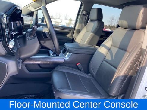 Certified 2025 Chevrolet Silverado 2500 LTZ w/ LTZ Premium Package image 15