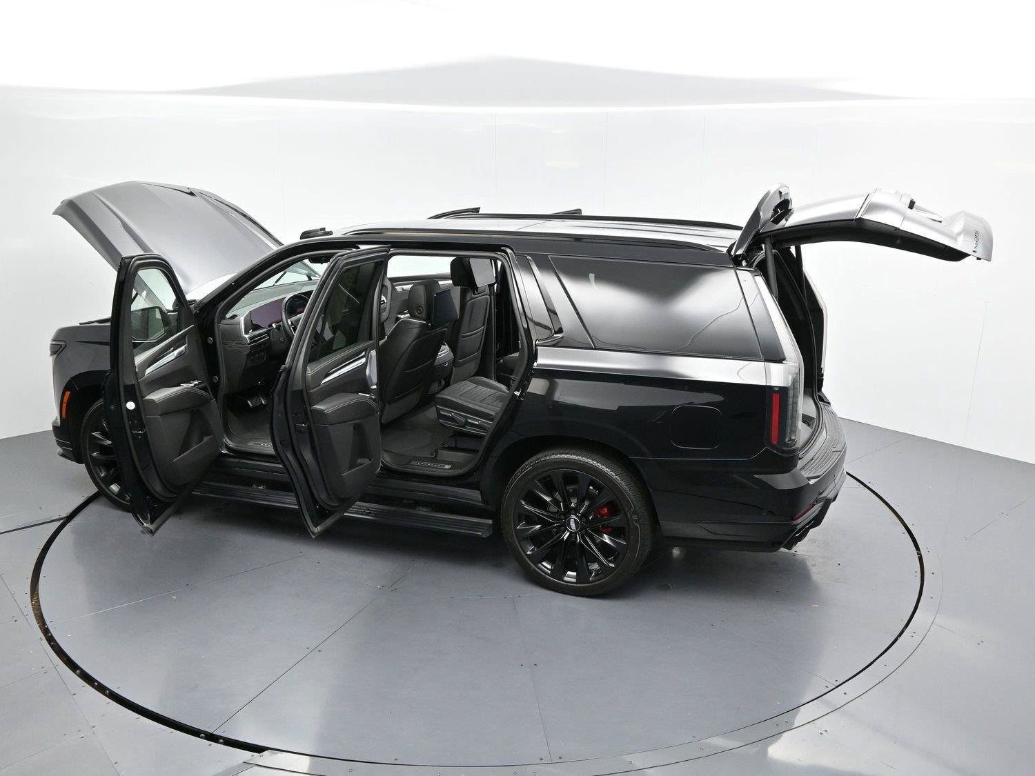 Used 2025 Cadillac Escalade V w/ LPO, ONYX Package AWD/4WD image 52