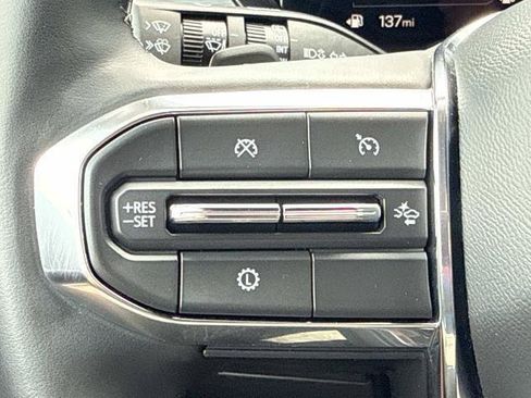 Used 2025 GMC Acadia Elevation FWD image 12