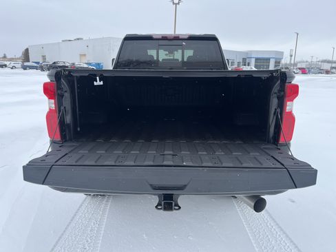 Used 2022 Chevrolet Silverado 3500 LTZ w/ LTZ Plus Package image 10