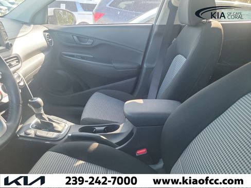 Used 2018 Hyundai Kona SEL w/ SEL Tech Package 02 FWD image 5