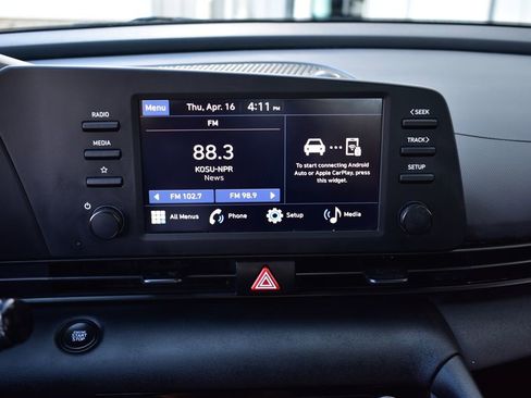 Used 2025 Hyundai Elantra Sport FWD image 37