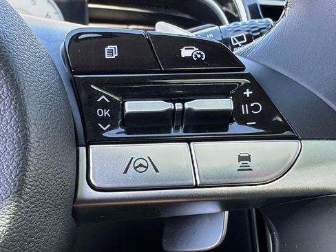 Certified 2023 Hyundai Tucson Limited AWD/4WD image 33