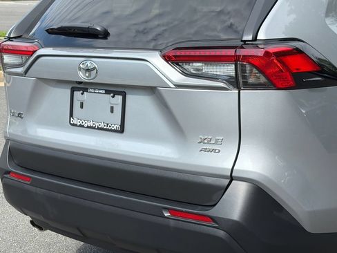 Used 2025 Toyota RAV4 XLE w/ Convenience Package AWD/4WD image 5
