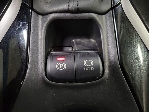 Used 2022 Toyota Corolla LE image 15