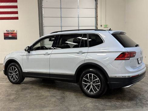 Used 2018 Volkswagen Tiguan SE w/ Panoramic Sunroof Package AWD/4WD image 5