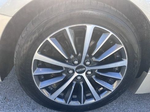 Used 2017 Lincoln MKZ Premiere image 12