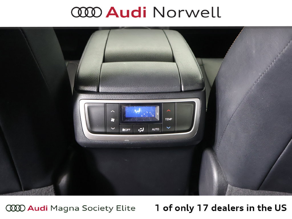 Used 2019 Toyota Highlander XLE AWD/4WD image 23