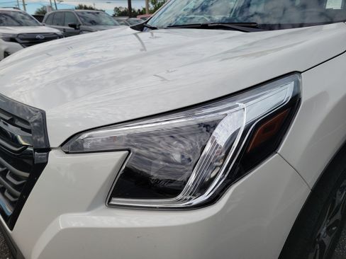 Used 2024 Subaru Forester Premium image 4