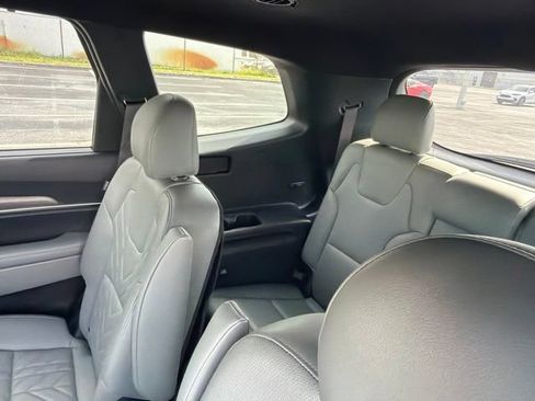 Used 2023 Kia Telluride EX X-Line AWD/4WD image 13