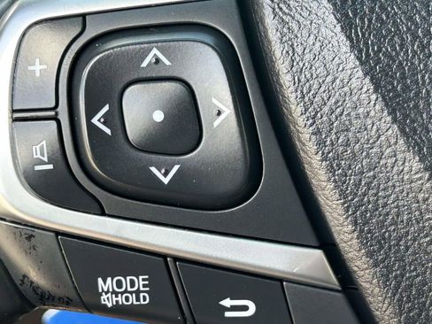 Used 2017 Toyota Camry SE FWD image 19