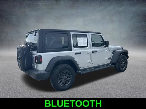 Used 2024 Jeep Wrangler Unlimited Sport AWD/4WD image 5