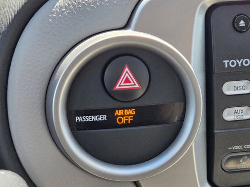 Used 2014 Toyota Yaris LE FWD image 20