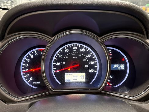 Used 2011 Nissan Murano S image 20