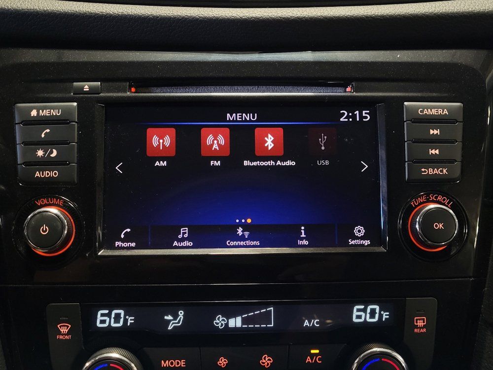 Used 2020 Nissan Rogue SV FWD image 25