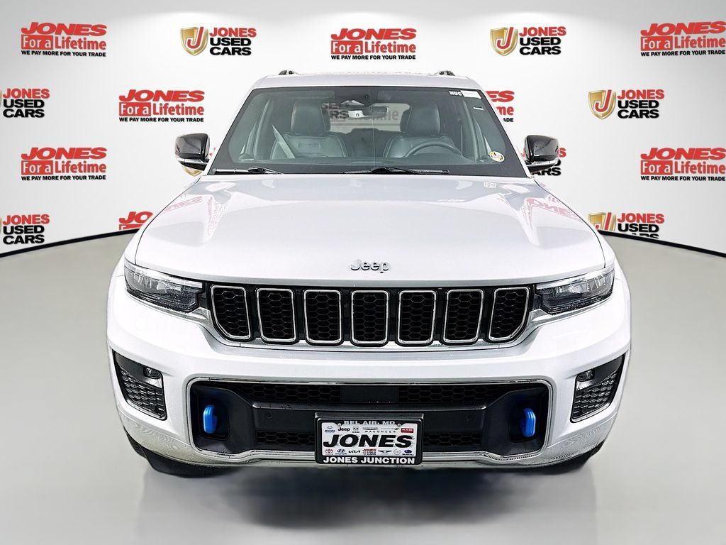 Used 2023 Jeep Grand Cherokee Overland AWD/4WD image 13