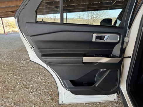 Used 2023 Ford Explorer XLT w/ Equipment Group 202A image 25