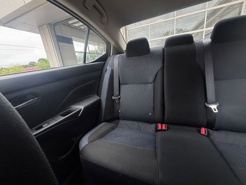 Used 2025 Nissan Versa SV FWD image 43