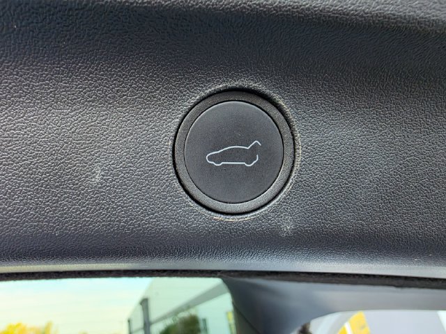 Used 2022 Tesla Model Y Performance AWD/4WD image 69