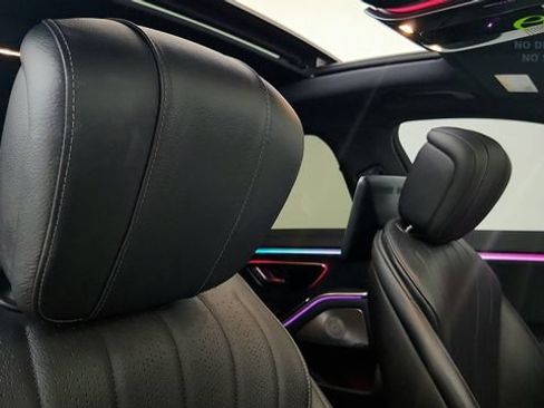 Used 2023 Mercedes-Benz S 580 4MATIC Sedan w/ AMG Line image 37