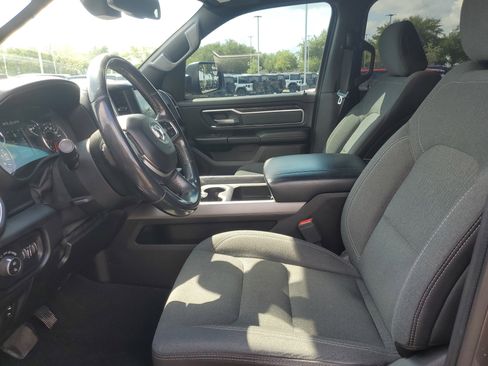 Used 2019 RAM 1500 Big Horn AWD/4WD image 11