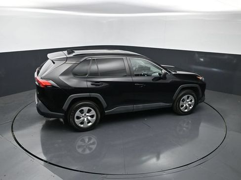 Used 2021 Toyota RAV4 LE FWD image 21