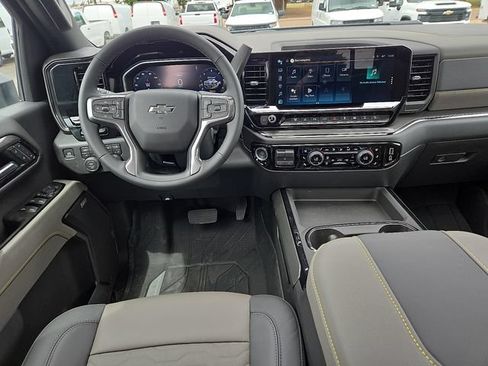 New 2026 Chevrolet Silverado 2500 ZR2 AWD/4WD image 10