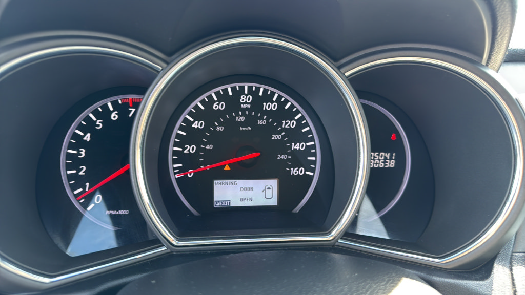 Used 2011 Nissan Murano SV AWD/4WD image 11