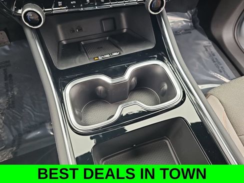 New 2026 Chevrolet Traverse LT w/ Midnight/Sport Edition FWD image 26