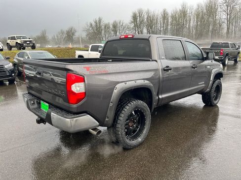 Used 2015 Toyota Tundra SR5 image 9