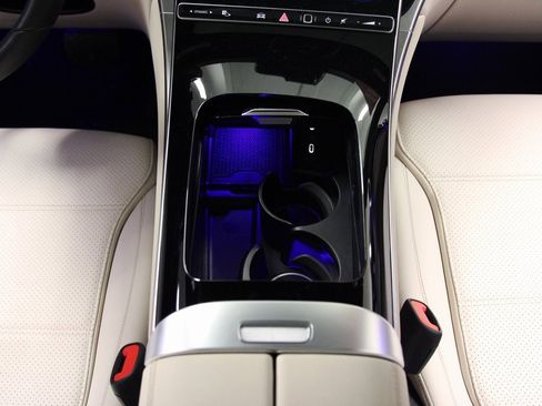 Certified 2025 Mercedes-Benz GLC 300 4MATIC image 16