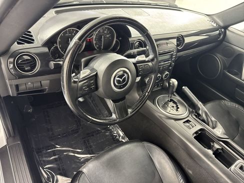 Used 2015 MAZDA MX-5 Miata Grand Touring w/ Premium Package RWD image 16
