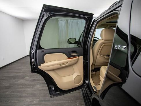 Used 2008 Chevrolet Tahoe LTZ w/ LTZ Preferred Equipment Group image 22