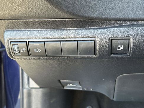 Used 2022 Toyota Corolla LE image 28