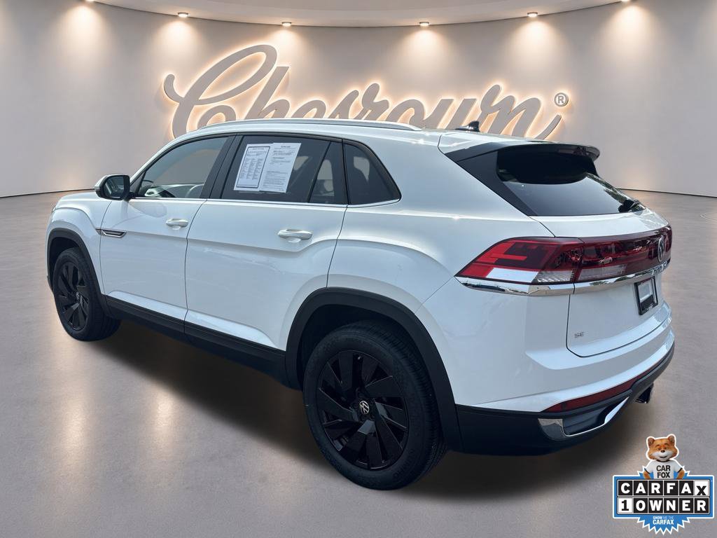 Used 2025 Volkswagen Atlas Cross Sport SE AWD/4WD image 3