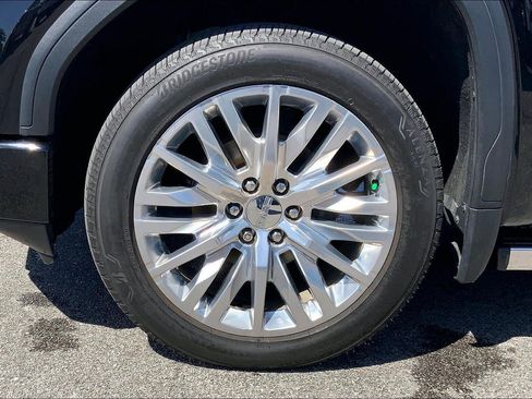 Used 2019 GMC Sierra 1500 Denali w/ Denali Ultimate Package AWD/4WD image 9