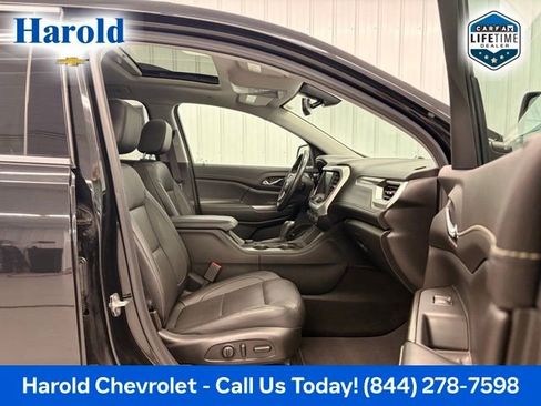 Used 2019 GMC Acadia SLT w/ GMC Pro Grade Package AWD/4WD image 12