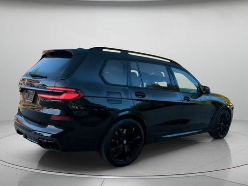 Used 2025 BMW X7 M60i AWD/4WD image 28