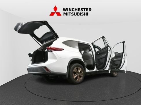 Used 2022 Toyota Highlander Bronze Edition image 36